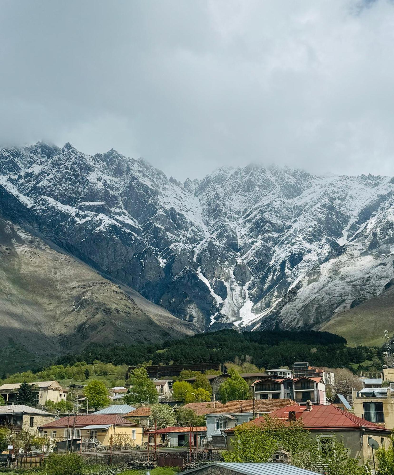 Aldema Hotel Kazbegi Luaran gambar